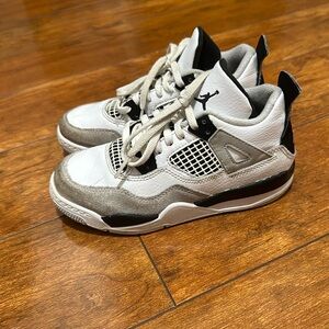 Youth Jordan’s